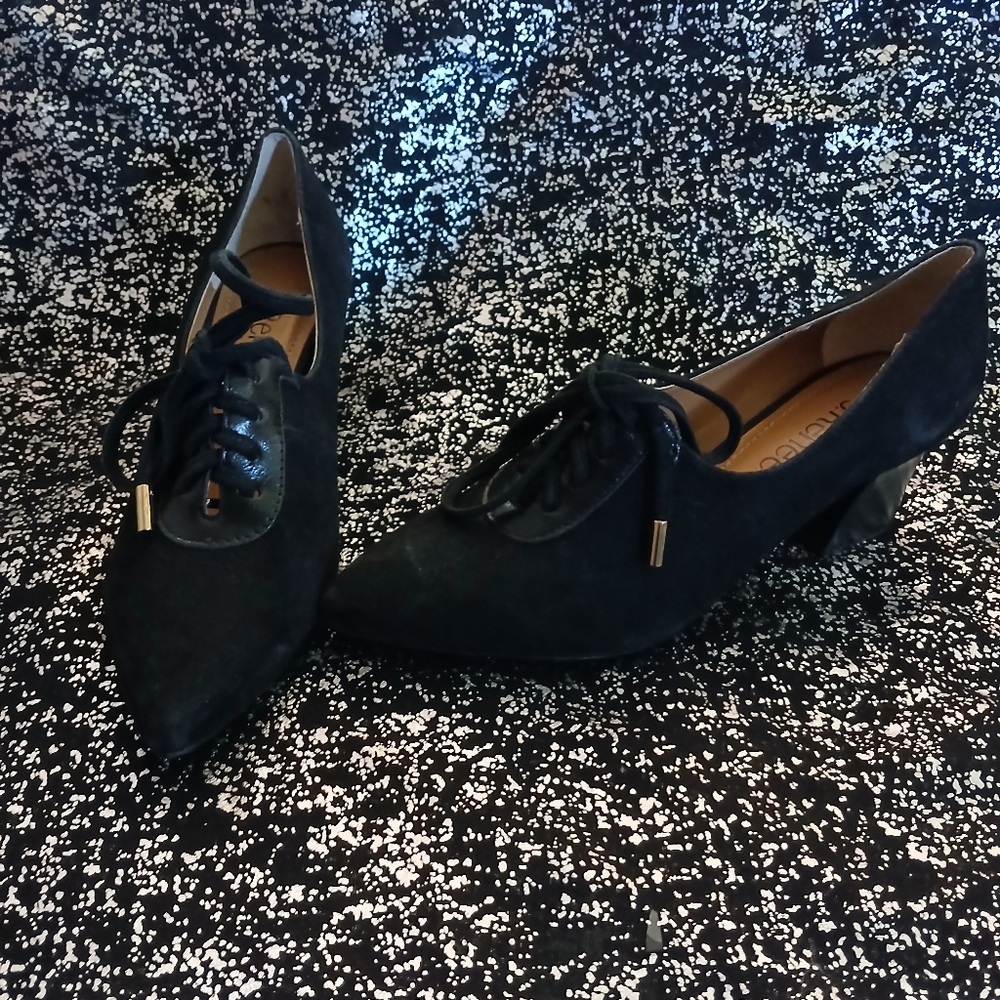 Sexy vintage low heel